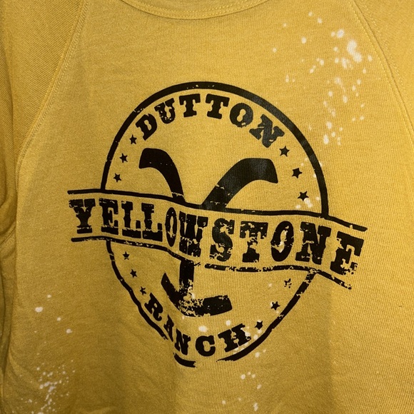 Yellowstone Dutton Ranch sweatshirt size large. - Picture 3 of 6